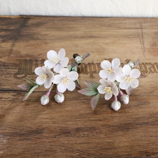 布花　桜のミニブローチ　1548