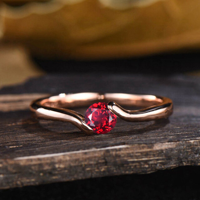 5mm ラウンドカット ルビーリング レッドジェムストーン 7月誕生石 ソリティアリング K10 ソリッドローズゴールドリング