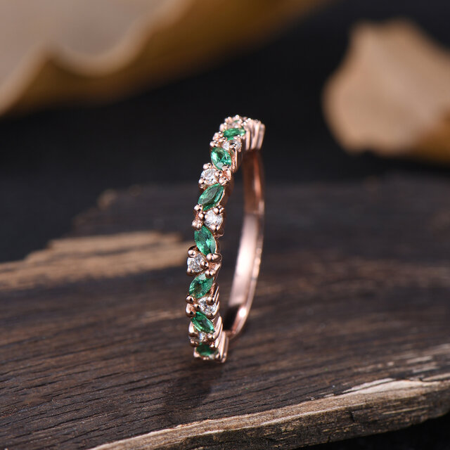 最高級モアサナイト モアッサナイト エメラルドカット3ctリング