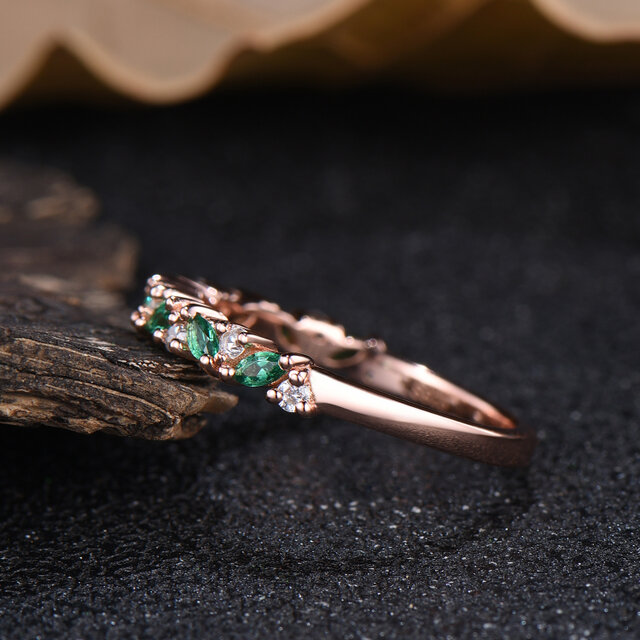 5月の誕生石 エメラルドリング モアッサナイト結婚指輪 K10ソリッド