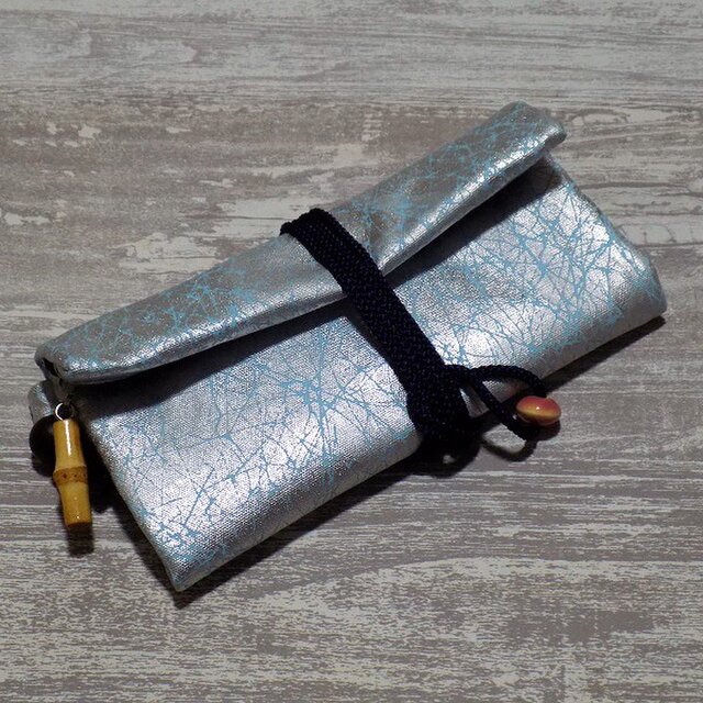 オーダー　道中財布　ロールバッグ　コットンオックス水色地製　「シルバー調箔」　