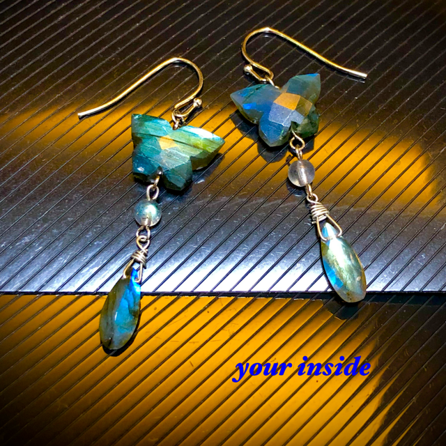 バタフライピアス（シルバー925・ラピスラズリ・ラブラドライト）