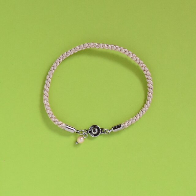 うさぎ色「まん丸うさぎ ライトベージュ」ブレスレット(No.R-BE-250407)