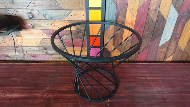 マットブラックでアイアンな丸ベース鉄脚♪ 16×350（550）×430mm