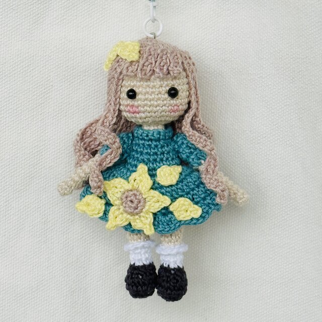あみぐるみ・ドールチャームꕤちいかわ♡ひまわりちゃん・キーホルダー