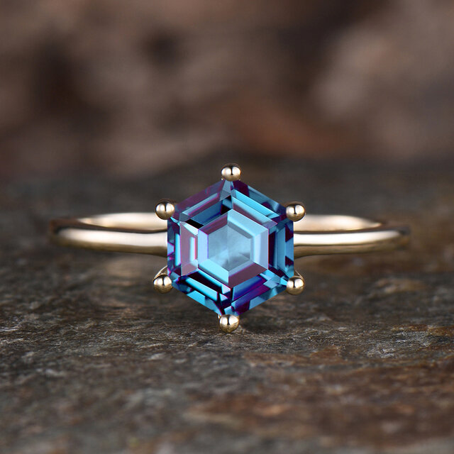 6月の誕生石 アレキサンドライト リング カラーチェンジストーン アレキサンドライト ソリティアリング 母の日 ギフト