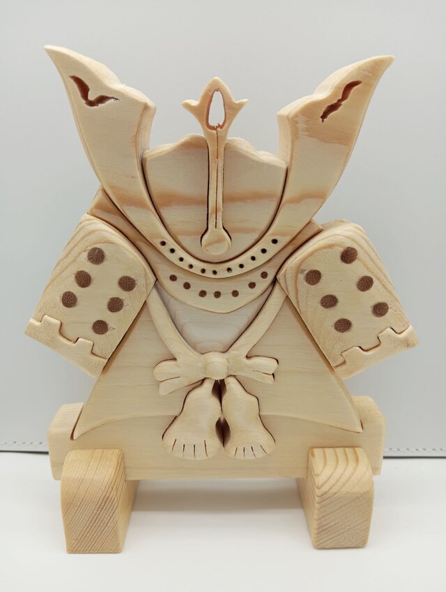 糸のこクラフト兜中型