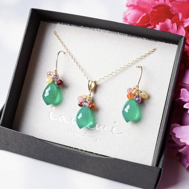 【３点セット】「カーネーション」天然石 誕生石 ピアス イヤリング ネックレス 14kgf 母の日 金属アレルギー対応