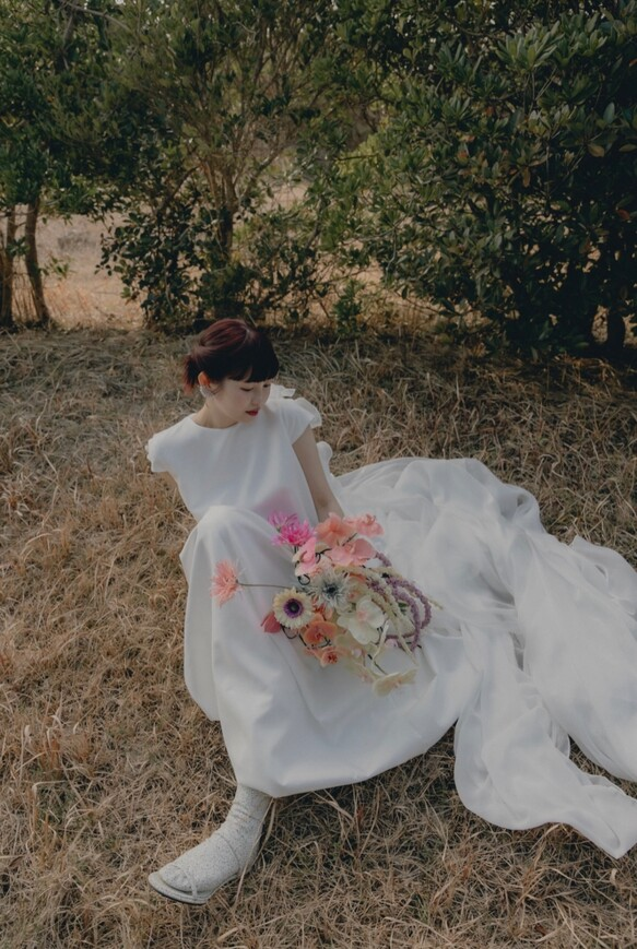 実例写真！リボン ふわふわ袖 可愛い ふんわりシフォン ブライダル 前  