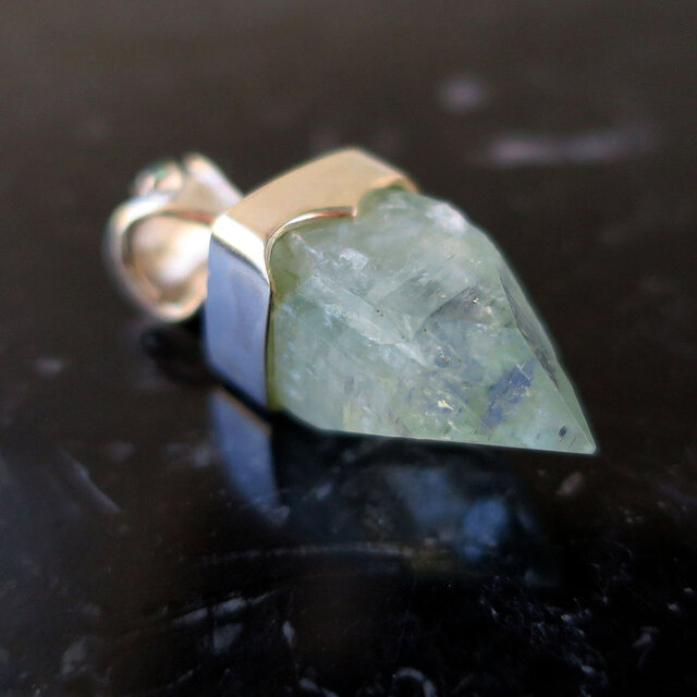 天然石グリーンアポフィライト  【ap04】ペンデュラム グリーンアポフィライト＆スティルバイト 78◇ Green