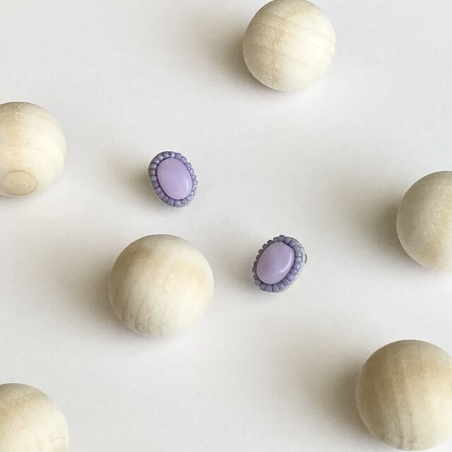 ビーズ刺繍イヤリング