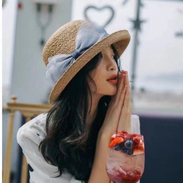 ラフィアハット、フレンチスタイルの帽子、麦わら帽子、夏用、大人、ストローハット、日よけ・UV対策 サイズ調節