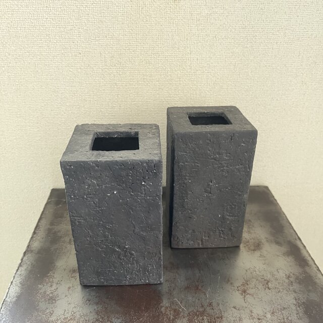 花器　黒釉　square tall