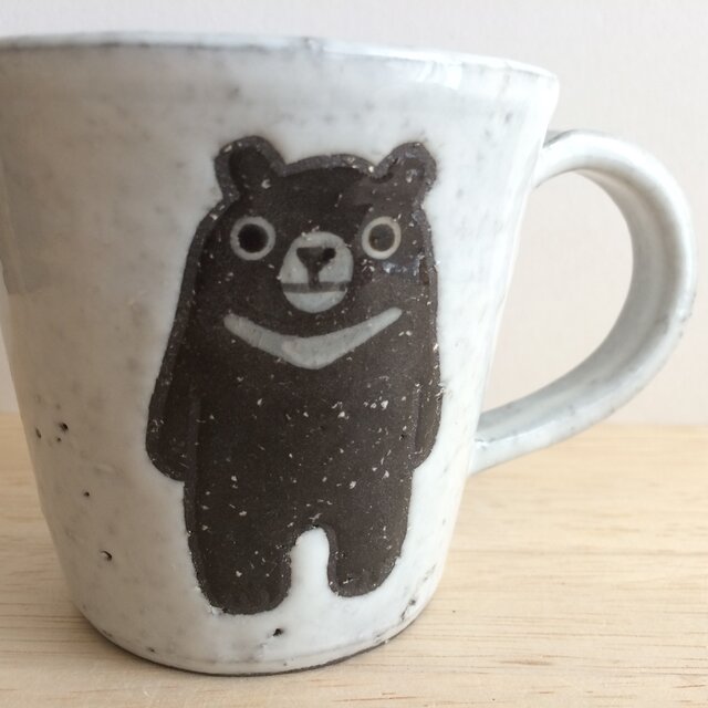 ツキノワグマのマグ（白A） | iichi 日々の暮らしを心地よくする