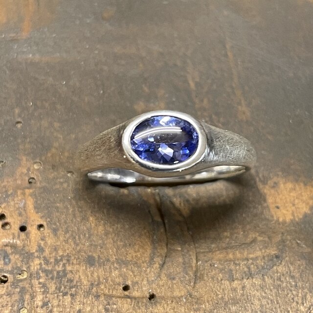 タンザナイト 0.7ct OV 印台 シルバーSV925リング | iichi 日々の