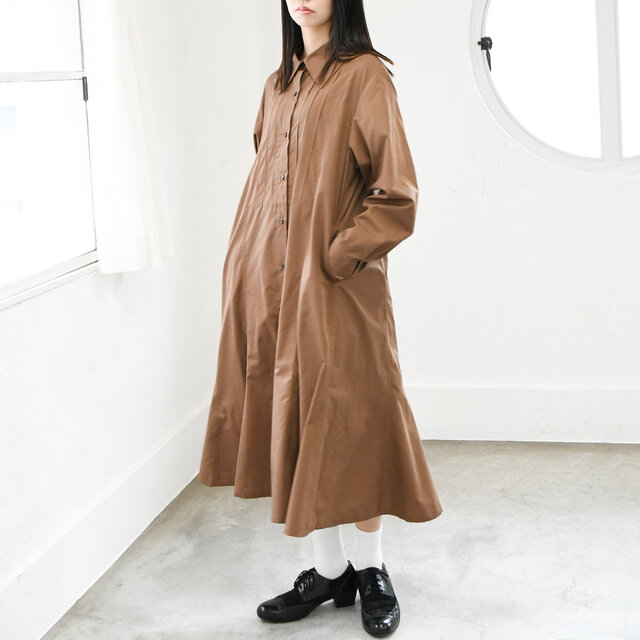 【完全一点物】フロントタックマーメイドフレアワンピース（ブラウン）