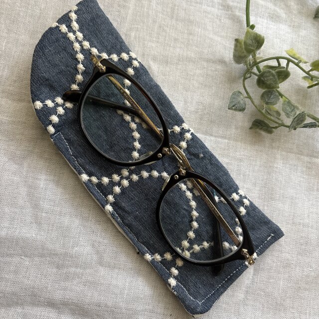 ハンドメイド♡メガネケース♡綿麻デニムダンガリーサークル刺繍生地