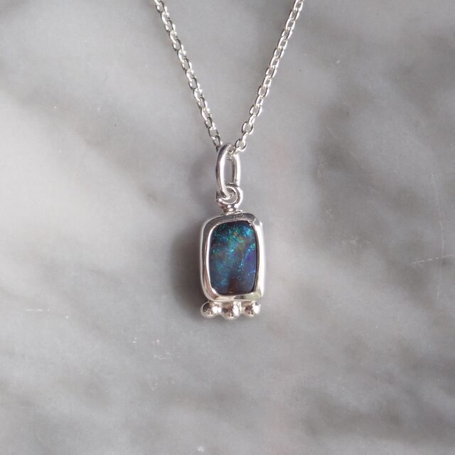 Medusa pendant ボルダーオパール