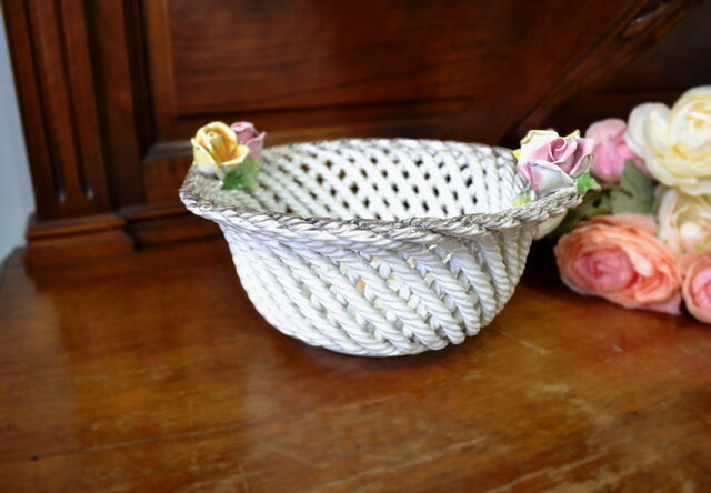 イタリア製 陶器製花籠 果物入れ | iichi 日々の暮らしを