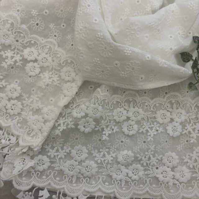 Awj handmade | 先日刺繍した生地をがま口に仕立てました👛 図案