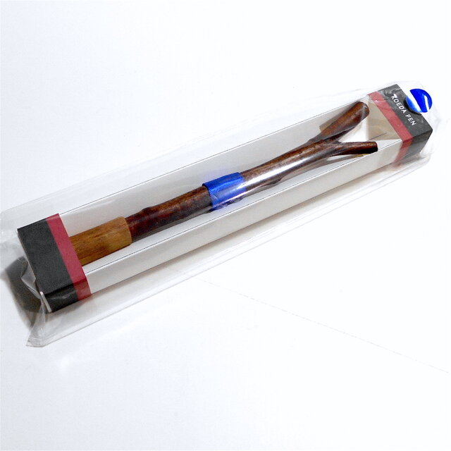 箱入り小枝ペン(インク芯交換も可能)