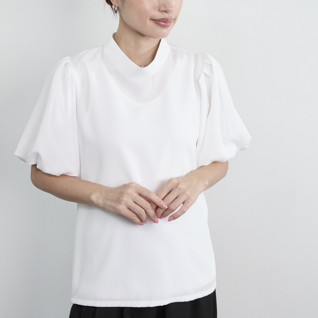 上品な光沢感＋シワになりにくい ショートスリーブ バルーン袖