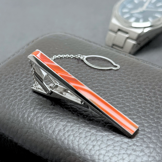 ラス1 縞のしらべ サードオニキス/紅縞瑪瑙  RHP 天然石ネクタイピン - Stria