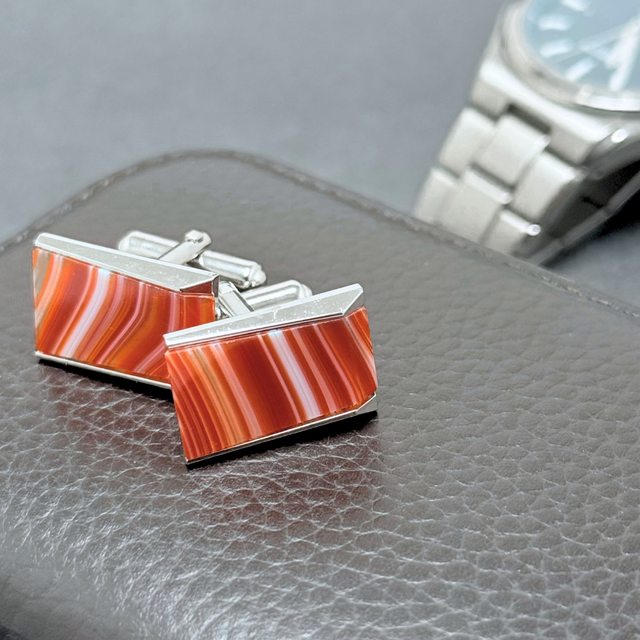 ラス1 縞のしらべ サードオニキス/紅縞瑪瑙  RHP 天然石カフスボタン - Stria