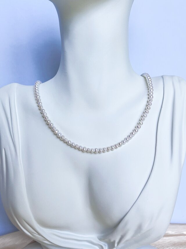 【毎日に寄り添う小さな輝き】3-4mm 淡水パールネックレス／強光・S925／40cm