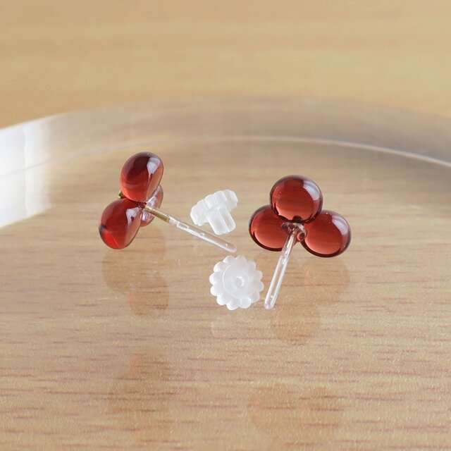 592.ノンホールピアス サンセットコーラル＊ガラス／樹脂ポストピアスor樹脂ノンホールピアス