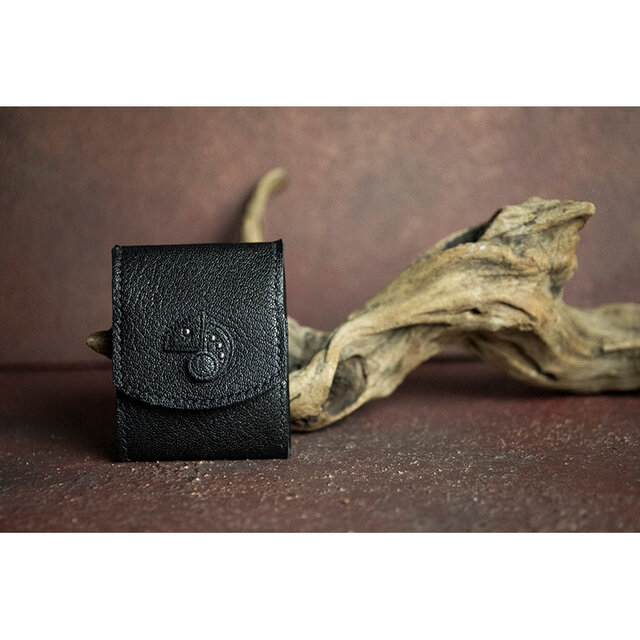 88色からオーダー可！！ カメレオン デザイン / ヤギ革 コンパクト三つ折り財布