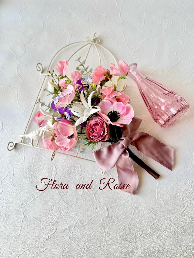 アネモネとスイトピーフランネルフラワーの春ブーケ（花びん付き