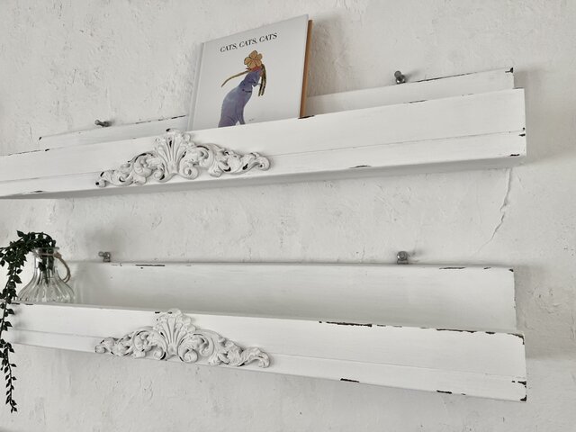 ホワイトシェルフ(壁掛け) シャビーシック 5a67045af50a010f2f5ffe32c6c4ee