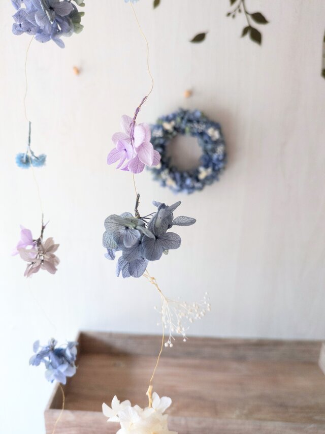 青いリースとモビールのセット 紫陽花ふわふわ プリザーブドフラワー