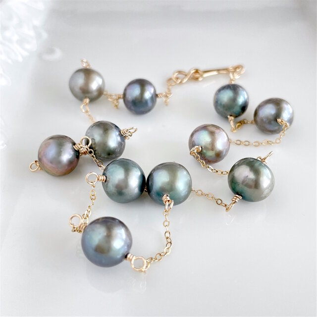 タヒチカラーに染まった大粒 淡水バロックパールのステーション