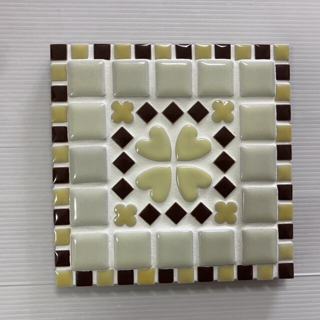 タイル　鍋敷　(四角)：～四葉(ハート)イエロー