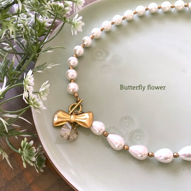 【 2way 】リボンとハートと貝パールの首飾り　** White Shell Pearl Necklace **