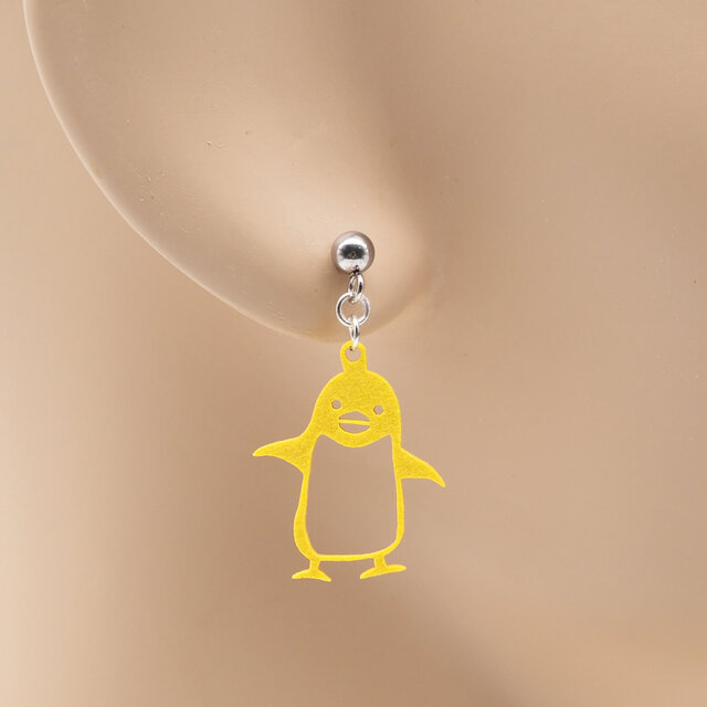 空腹ペンギン Ω 耳もココロも軽やかに Ω ピアス Ω イヤリング | iichi