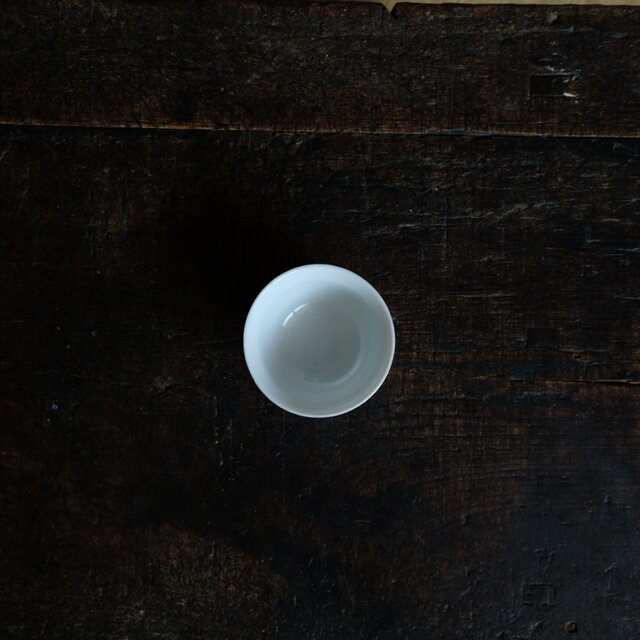 楼閣に貴族◇山水風景図。九谷焼 色絵金彩湯呑み 工芸品 和食器