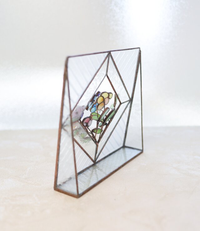 ビオラ／額装 ✣ ＜ステンドグラス＞ | iichi 日々の暮らしを心地よく