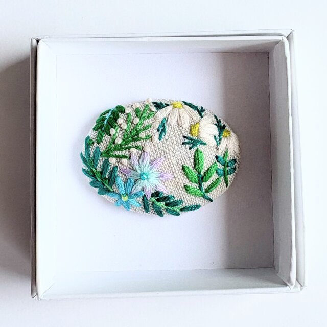 草花の刺繍ブローチ【botanical】#366