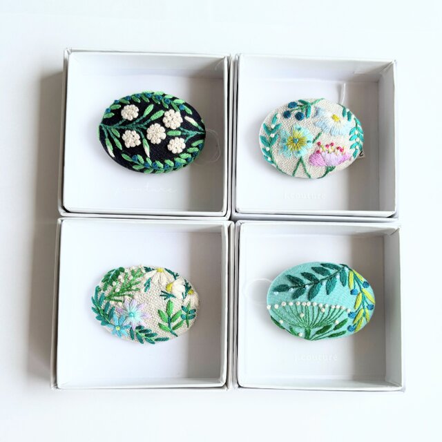 草花の刺繍ブローチ【botanical】#366 | iichi 日々の暮らしを心地よく