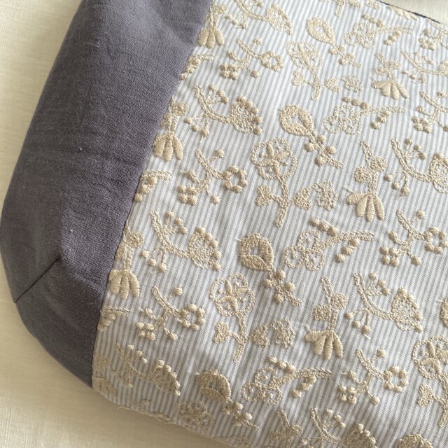 ラウンドショルダーバッグ＊刺繍ショルダーバッグ/グレイッシュブルー