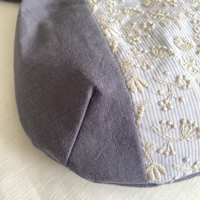 ラウンドショルダーバッグ＊刺繍ショルダーバッグ/グレイッシュブルー