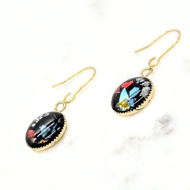 光る星と螺鈿と黒漆のラウンドピアスイヤリング【2168】