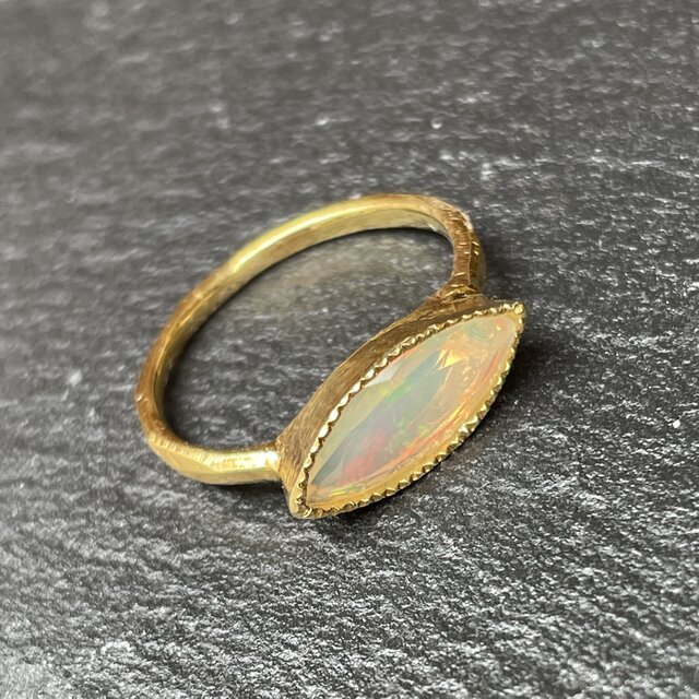 オパール マーキスカット 0.96ct シルバーSV925リング | iichi オパール マーキスカット 0.96ct シルバーSV925リング | iichi