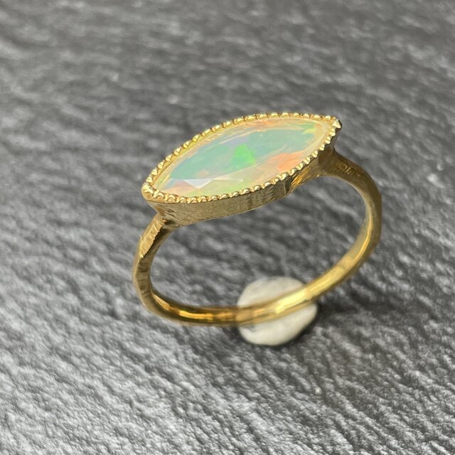 オパール シルバーリング オーバルカット Stylishwe 4.0カラット オーバルカット オパールストーン 婚約指輪