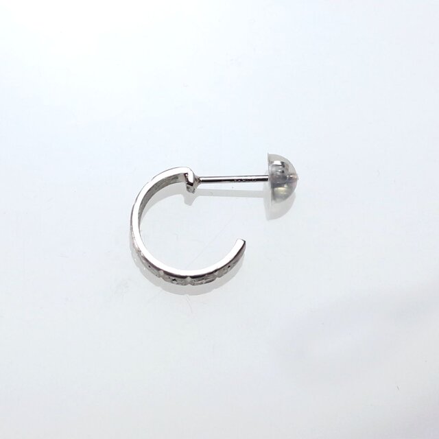 Pt900 手彫りピアス(十文字・菱形) | iichi 日々の暮らしを
