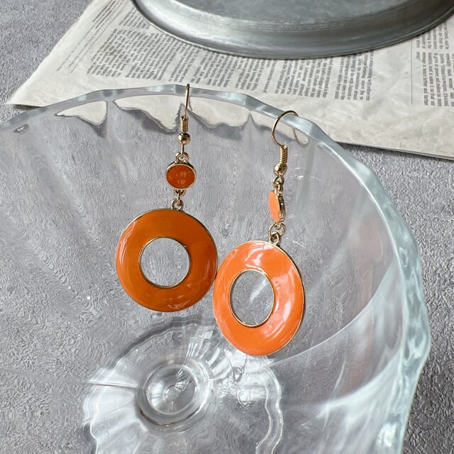 P654-ヴィンテージピアス U.S.A. 1980s Gold Tone Orange Enamel