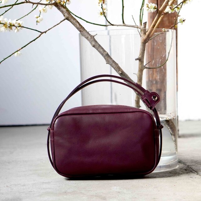 NUME-ボルドー・２WAY機能ポシェットLサイズ◎内装キーホルダー付き：ポケット機能充実しています★